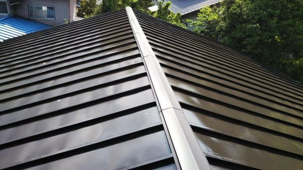 那須烏山市のK様邸トタン屋根の塗り替えです。